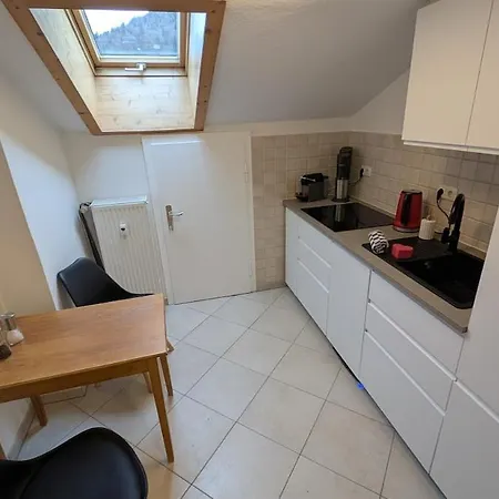 Moderne Dachgeschoss Im Mittenwalderzentrum * Mittenwald